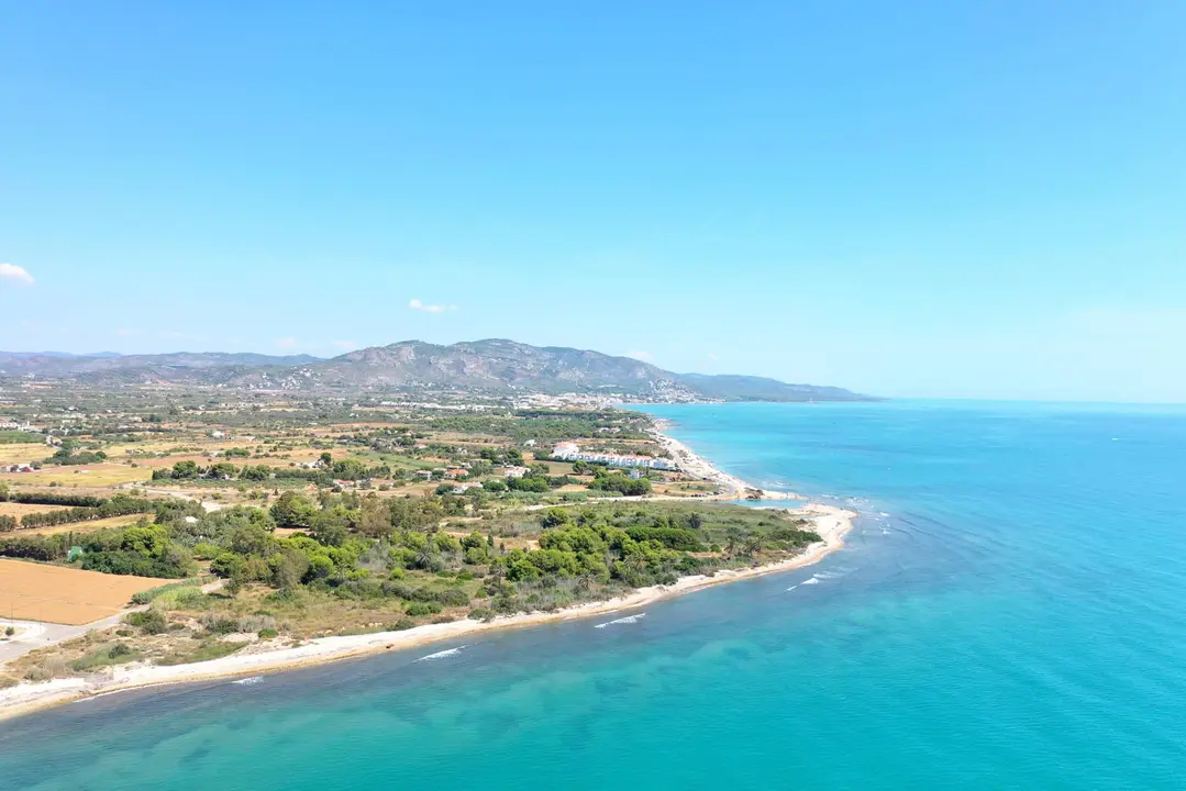 El municipio de Alcoc&eacute;ber es la gran joya de la Costa Azahar: playas blancas y poco masificadas / Cedida