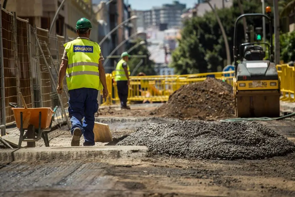 Obras de asfaltado. Archivo.