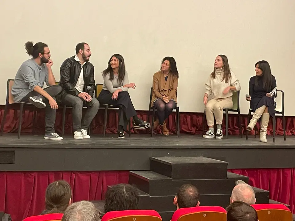 Coloquio tras la proyecci&oacute;n del documental sobre mujeres pioneras en Zuera con motivo del 8M.