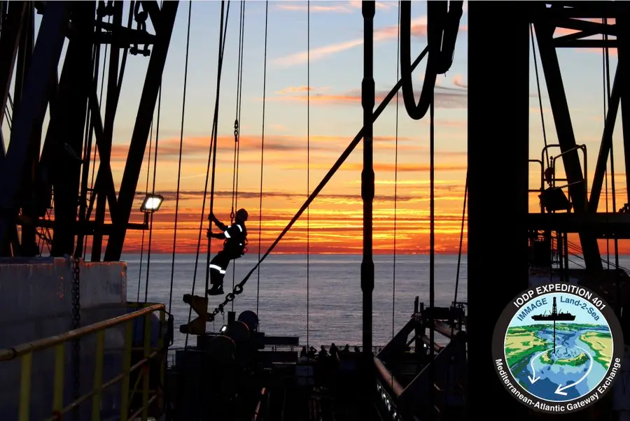 Imagen de la investigaci&oacute;n llevada a cabo en alta mar por el  International Ocean Discovery Program. / X