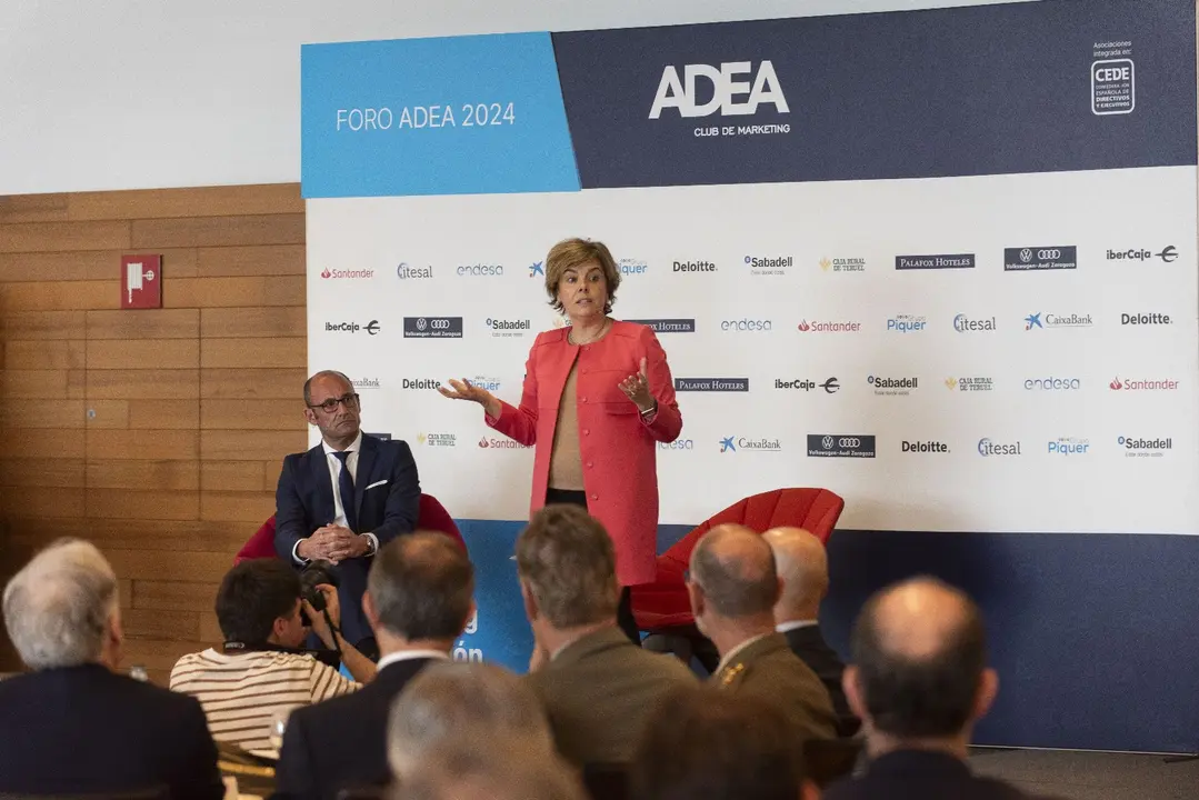 Soraya S&aacute;enz de Santamar&iacute;a en el Foro ADEA