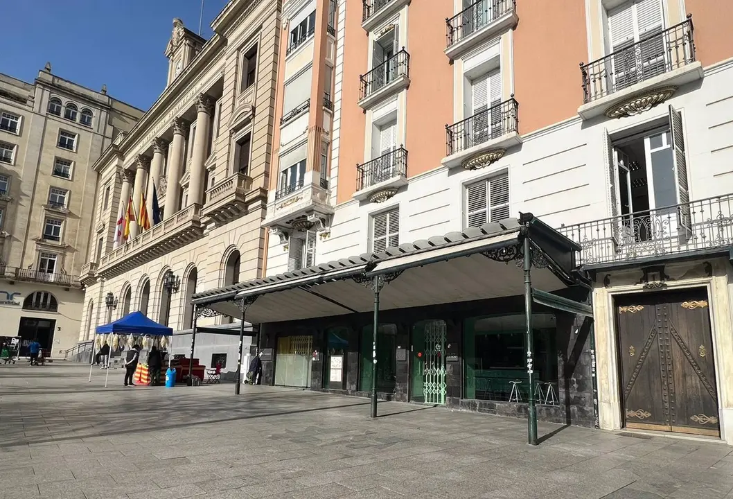 Bar-cafeter&iacute;a Cuarto Espacio, en plena plaza de Espa&ntilde;a de Zaragoza. / DPZ