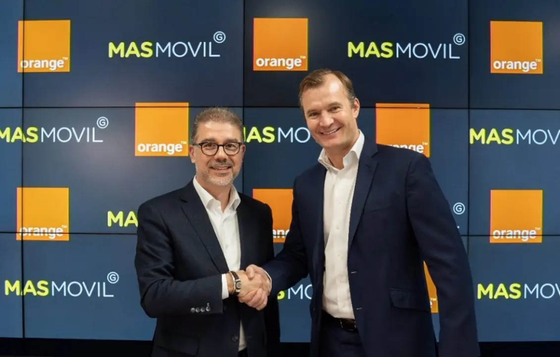 Ludovic Pech, consejero delegado de Orange Espa&ntilde;a, y Meinrad Spenger, consejero delegado de M&aacute;sM&oacute;vil han firmado la constituci&oacute;n de la nueva 'joint venture'
ECONOMIA 
ORANGE Y M&Aacute;SM&Oacute;VIL / Europa Press