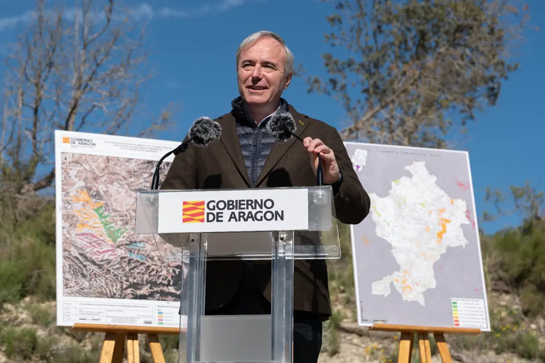 El presidente Jorge Azc&oacute;n durante su visita a Perdiguera / Fabi&aacute;n Sim&oacute;n