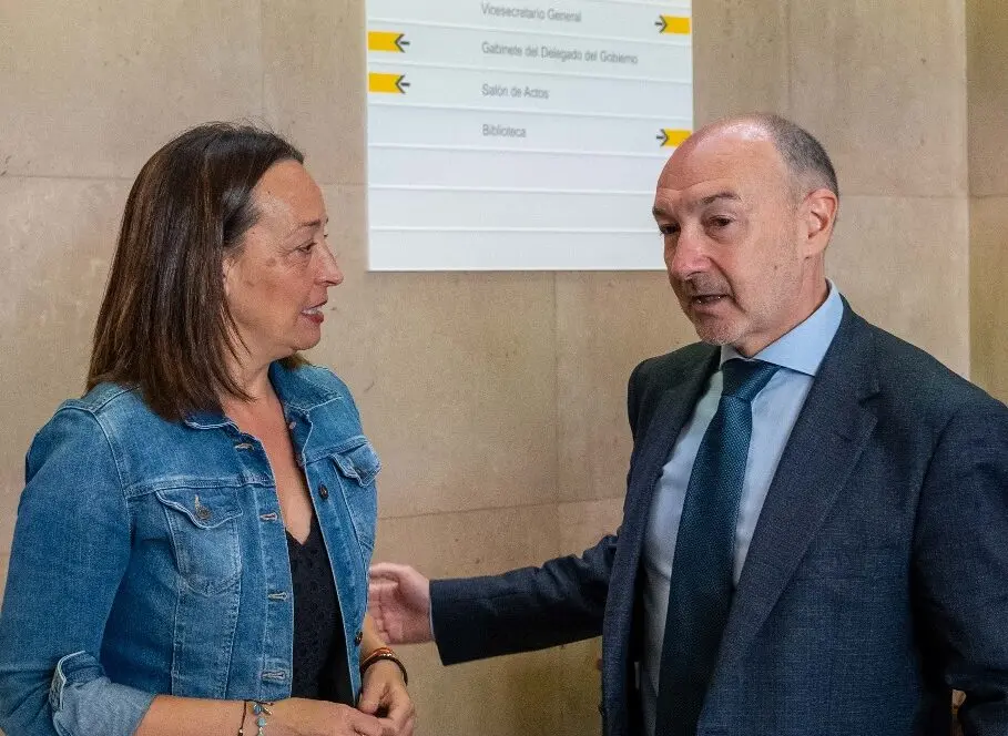 Carmen Sus&iacute;n y Fernando Beltr&aacute;n durante el encuentro mantenido esta ma&ntilde;ana / Fabi&aacute;n Sim&oacute;n