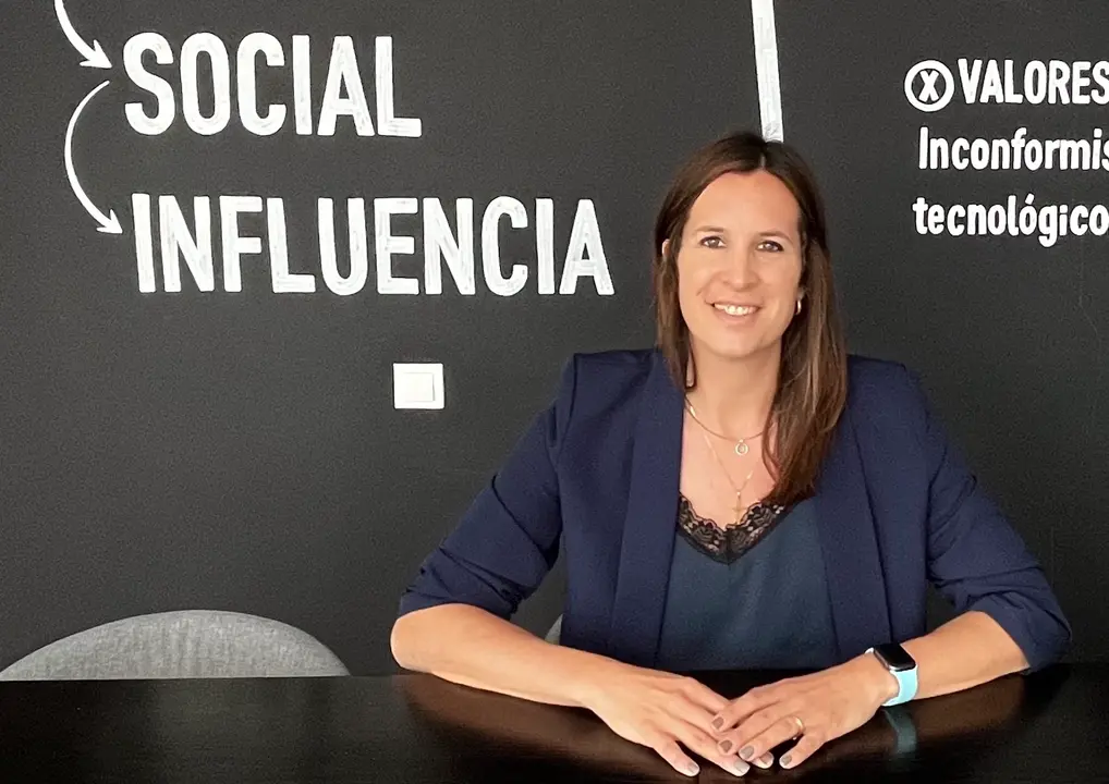 Cristina Garc&iacute;a en la redacci&oacute;n de HOY ARAG&Oacute;N