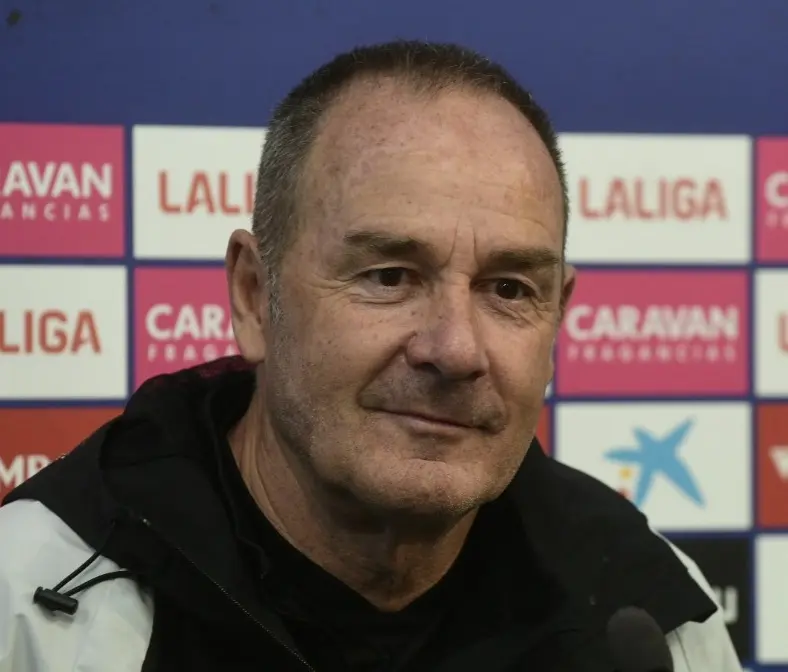 V&iacute;ctor Fern&aacute;ndez con el Real Zaragoza / REAL ZARAGOZA