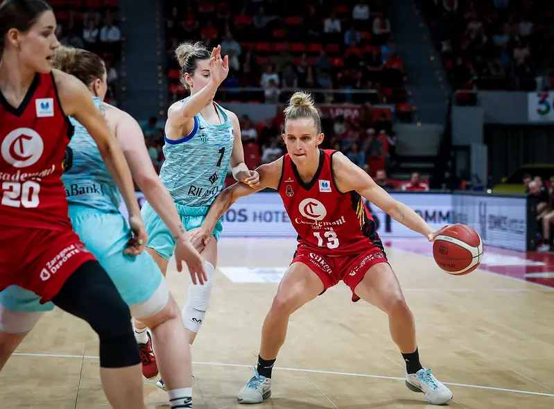 Casademont Zaragoza arranca los playoffs / CASADEMONT