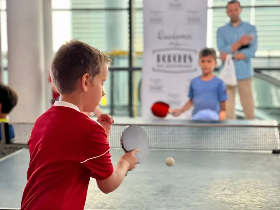Torneo de tenis de mesa en Los Porches del Audiorama