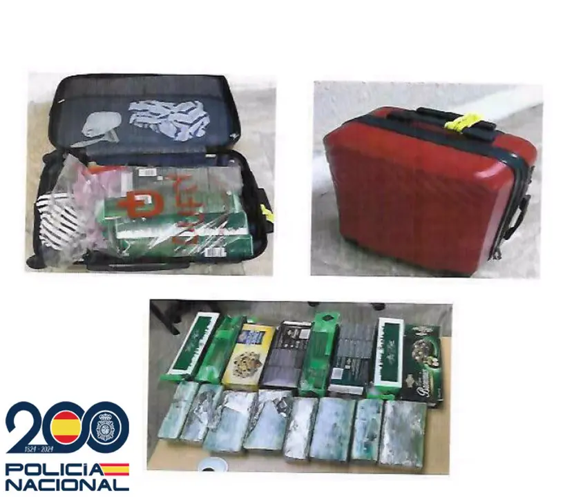 Las dos personas detenidas llevaban en su equipaje m&aacute;s de ocho kilos de coca&iacute;na / Polic&iacute;a Nacional