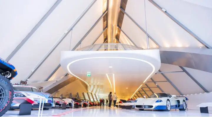 Mobility City recoge la exposici&oacute;n 'De la pista al asfalto' hasta finales de agosto