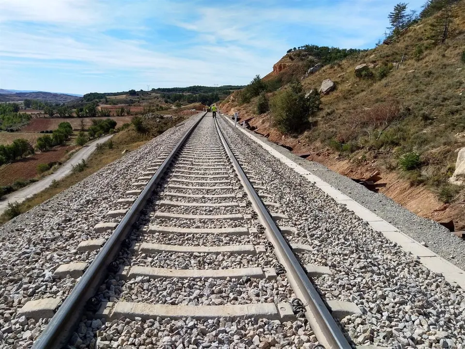 03/10/2019 V&iacute;as de tren de circulaci&oacute;n Adif
POLITICA ARAG&Oacute;N ESPA&Ntilde;A EUROPA TERUEL SOCIEDAD
ADIF