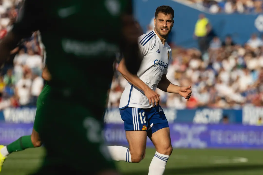 Sinan Bakis con el Real Zaragoza / MARCOS CEBRI&Aacute;N