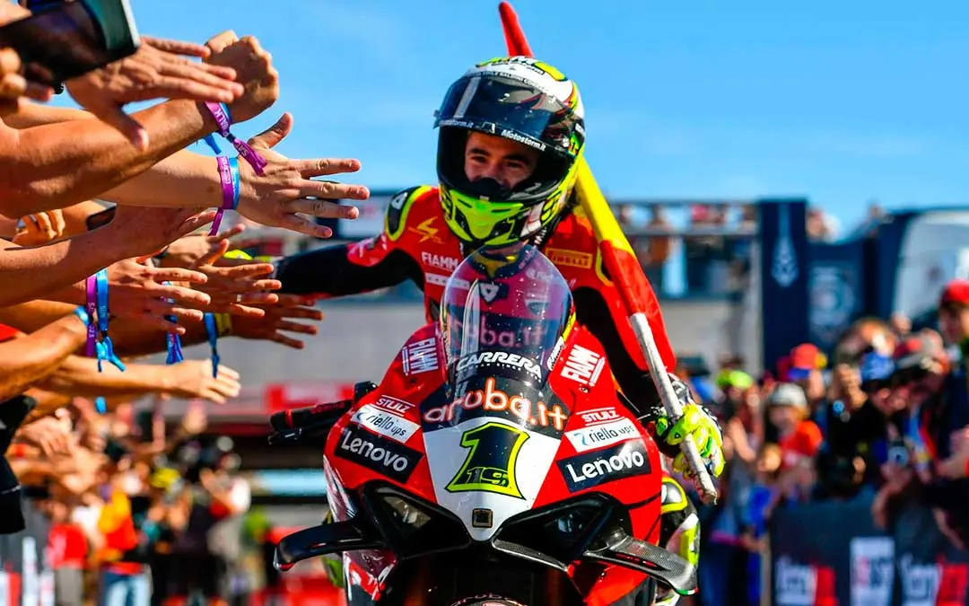 Superbikes en MotorLand Arag&oacute;n / MOTORLAND