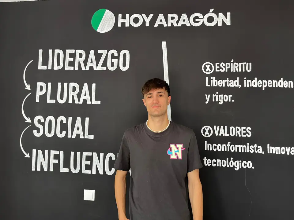 Jadey, en la redacci&oacute;n de HOY ARAG&Oacute;N. / M. N.