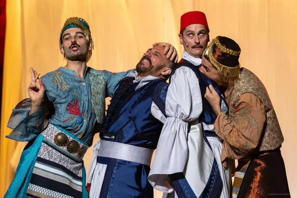 La comedia de los errores estar&aacute; en el Teatro Principal hasta el domingo