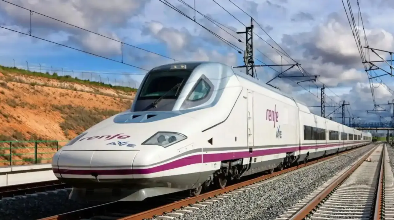 Un tren de alta velocidad de RENFE.