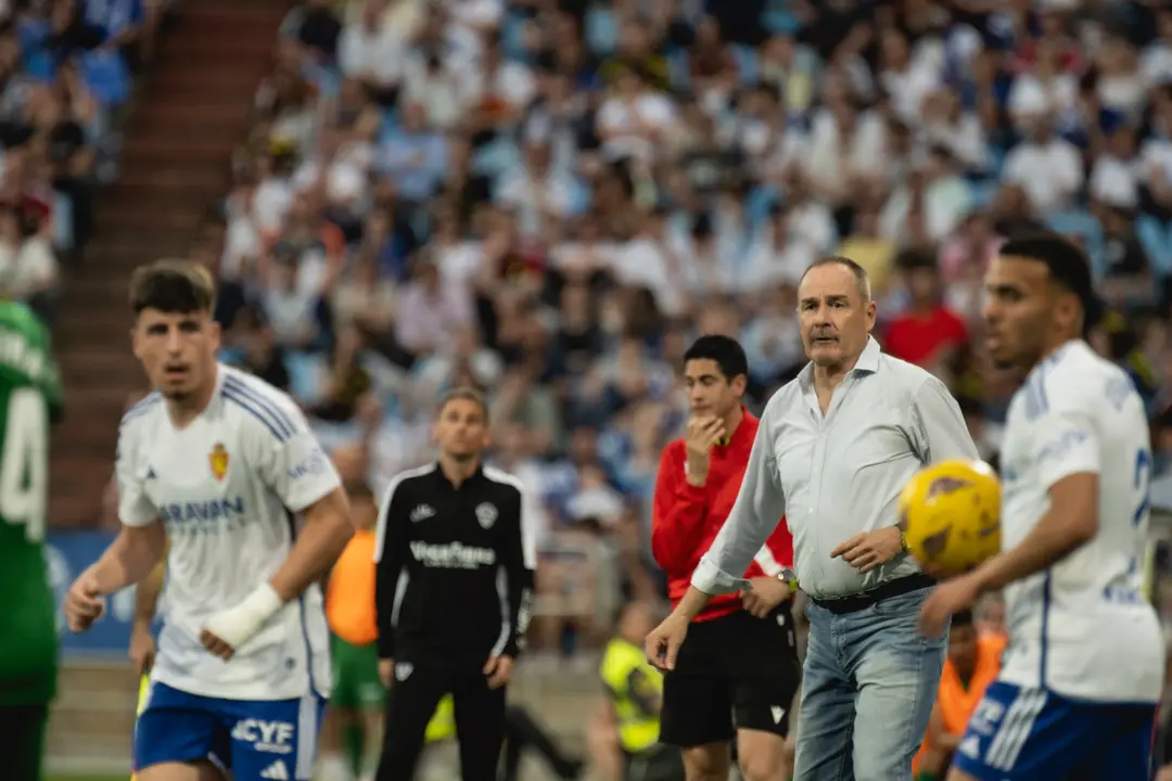 V&iacute;ctor Fern&aacute;ndez con el Real Zaragoza / MARCOS CEBRI&Aacute;N