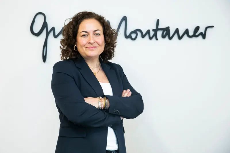 Virginia Cardona toma posesi&oacute;n de la oficina de Montaner en Arag&oacute;n