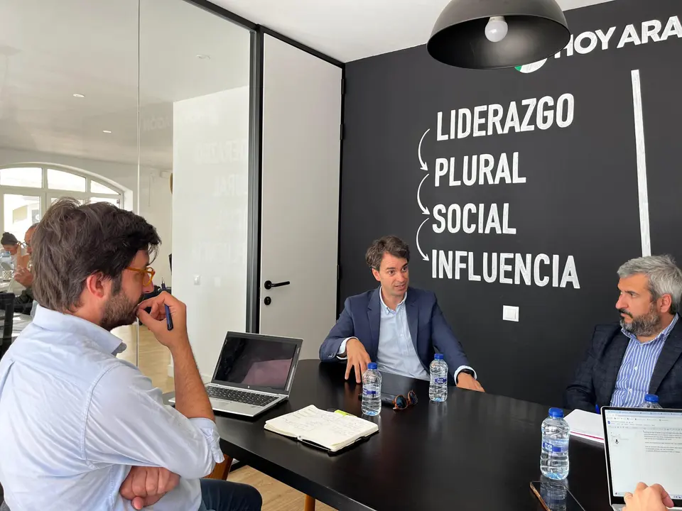 David Bl&aacute;zquez (AWS), Lucas Rivera (Ribawood) y Unai Navarro (Coca-Cola)