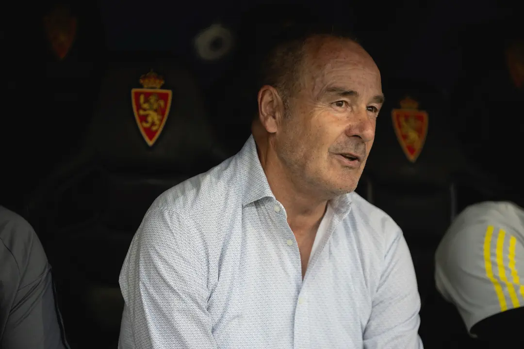 V&iacute;ctor Fern&aacute;ndez con el Real Zaragoza / MARCOS CEBRI&Aacute;N
