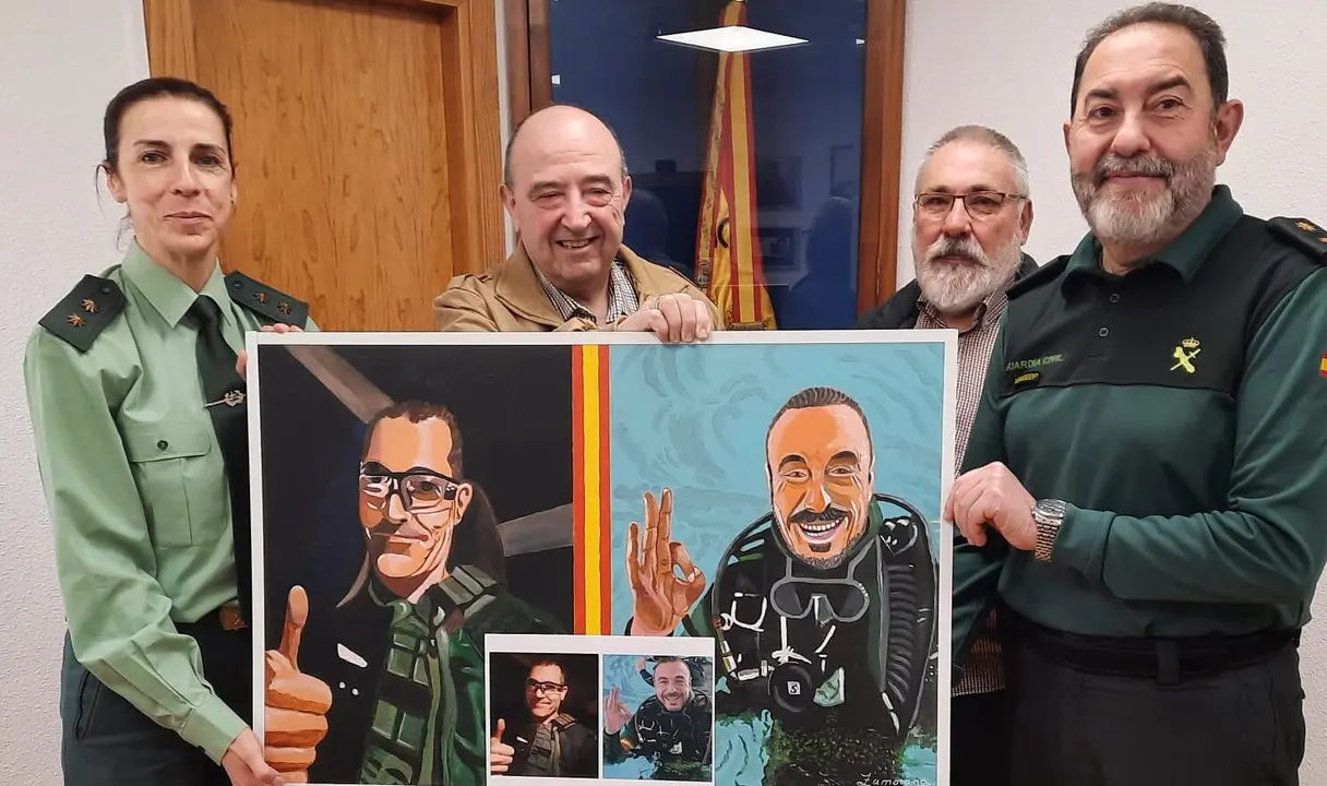 Imagen de uno de los cuadros id&eacute;nticos dibujados por Pedro, en el centro de la imagen/ G.C.
