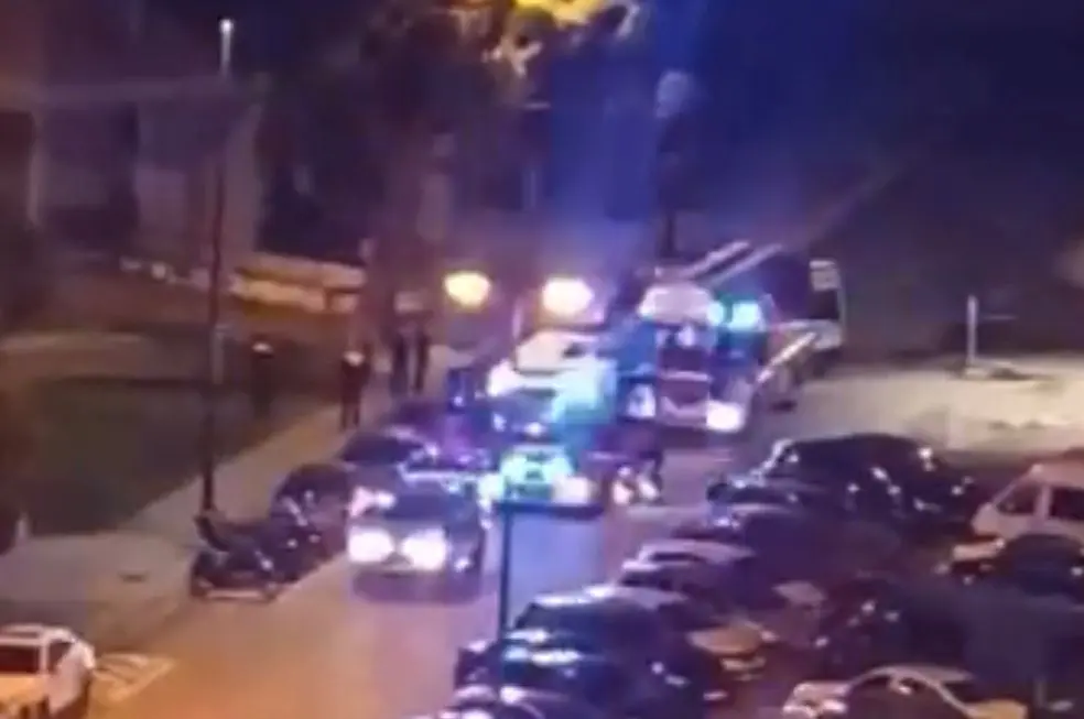 Fotograma de un v&iacute;deo de la llegada de las dotaciones de bomberos y Polic&iacute;a Nacional al lugar de los hechos. / V&iacute;ctor Garc&iacute;a