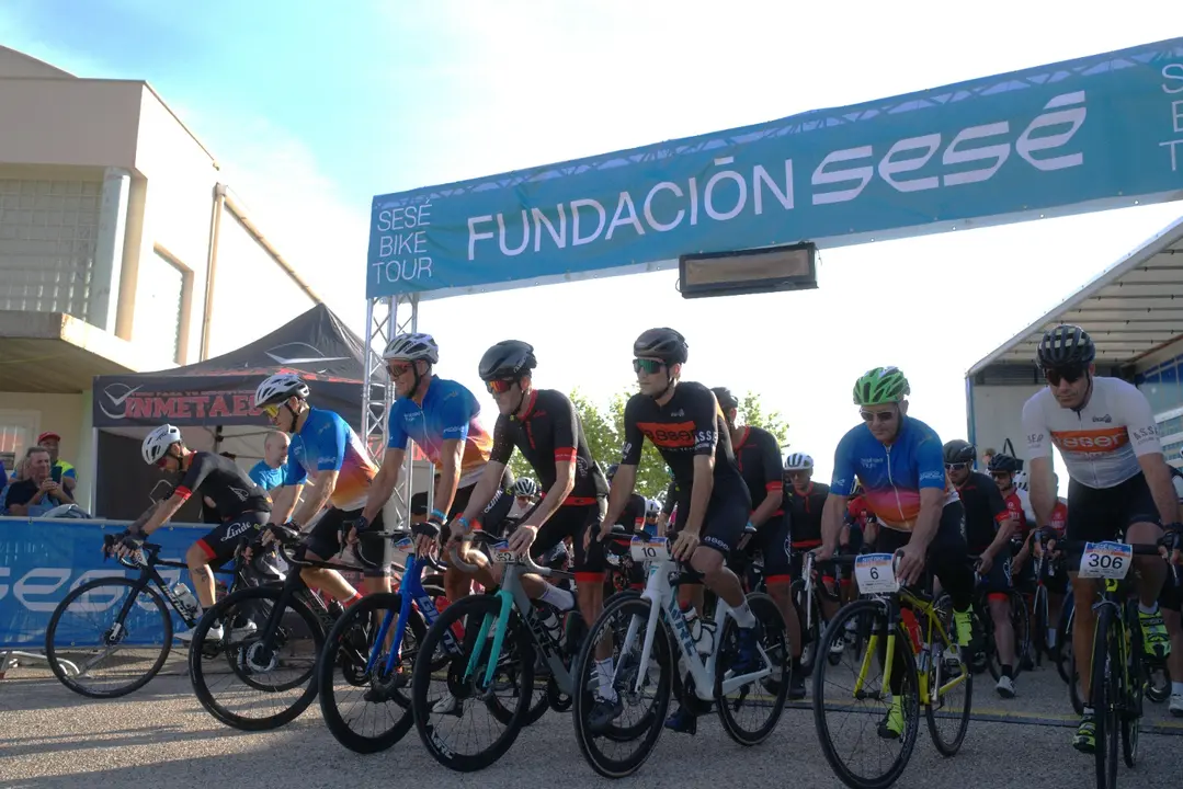 Ses&eacute; bike tour 2024