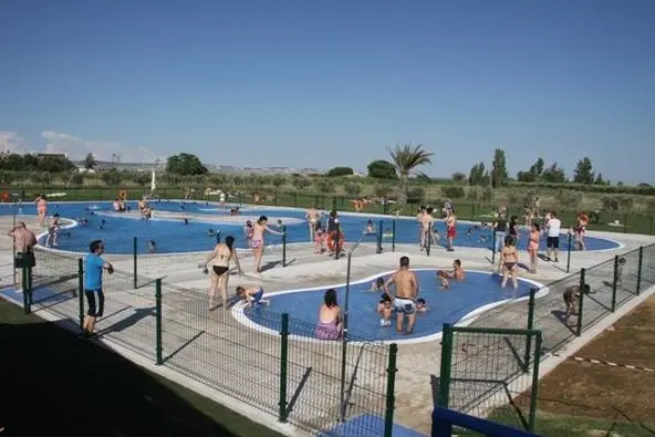 Las nuevas piscinas de Pinseque se abrieron en 2018. / AYTO. PINSEQUE