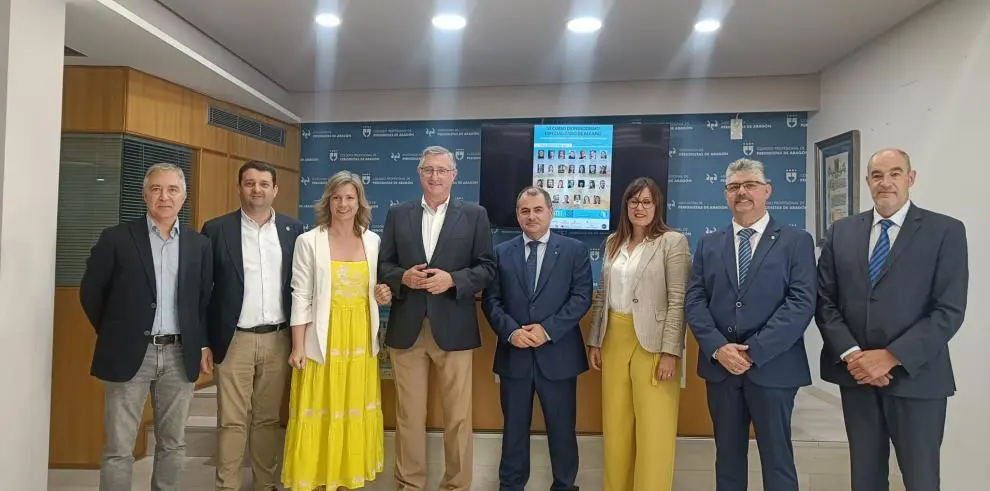 Presentaci&oacute;n del curso en la Asociaci&oacute;n de Periodistas de Arag&oacute;n. / GOB. ARAG&Oacute;N