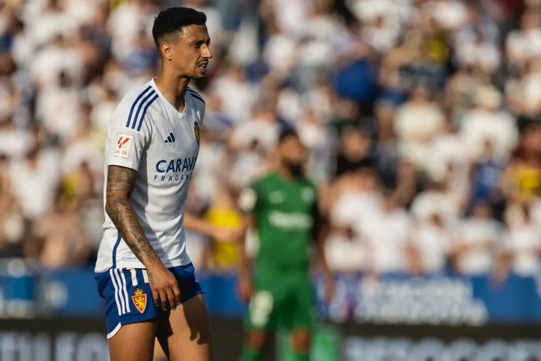 Maikel Mesa con el Real Zaragoza / MARCOS CEBRI&Aacute;N