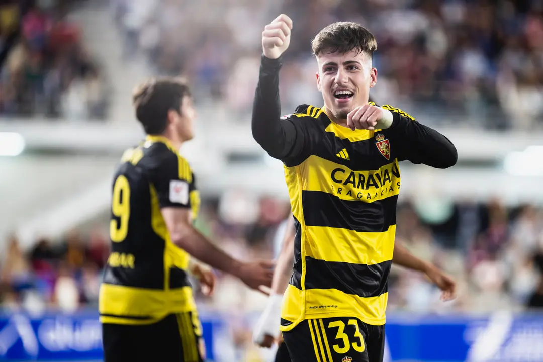 Adri&aacute;n Liso con el Real Zaragoza / MARCOS CEBRI&Aacute;N