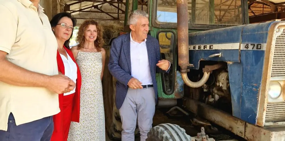 &Aacute;ngel Samper ha visitado el Centro P&uacute;blico Integrado de Formaci&oacute;n Profesional Montearag&oacute;n de Huesca / DGA
