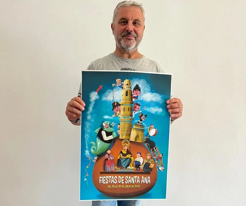 El concejal de Festejos del Ayuntamiento de Utebo, Pedro Jarabo, con el cartel ganador del a&ntilde;o pasado. / AYTO. UTEBO