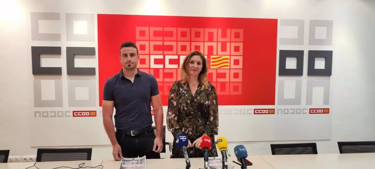 Marta Laiglesia y Nacho Alastuey en la rueda de prensa de este lunes en la sede de CCOO / E.P.