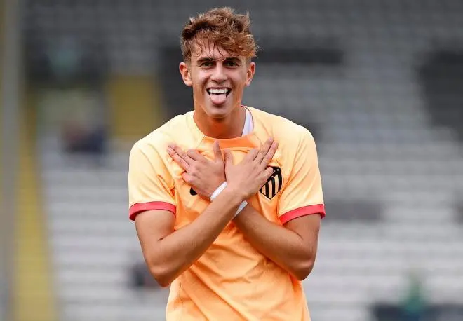 Adri&aacute;n Ni&ntilde;o con el Atl&eacute;tico de Madrid / ATLETI