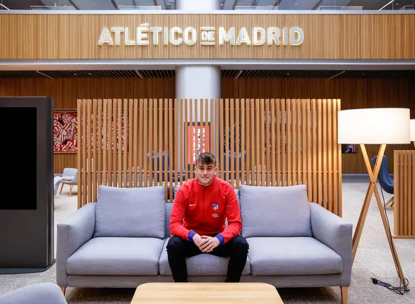 Kostis, deseado por el Real Zaragoza, con el Atl&eacute;tico de Madrid / ATL&Eacute;TICO DE MADRID