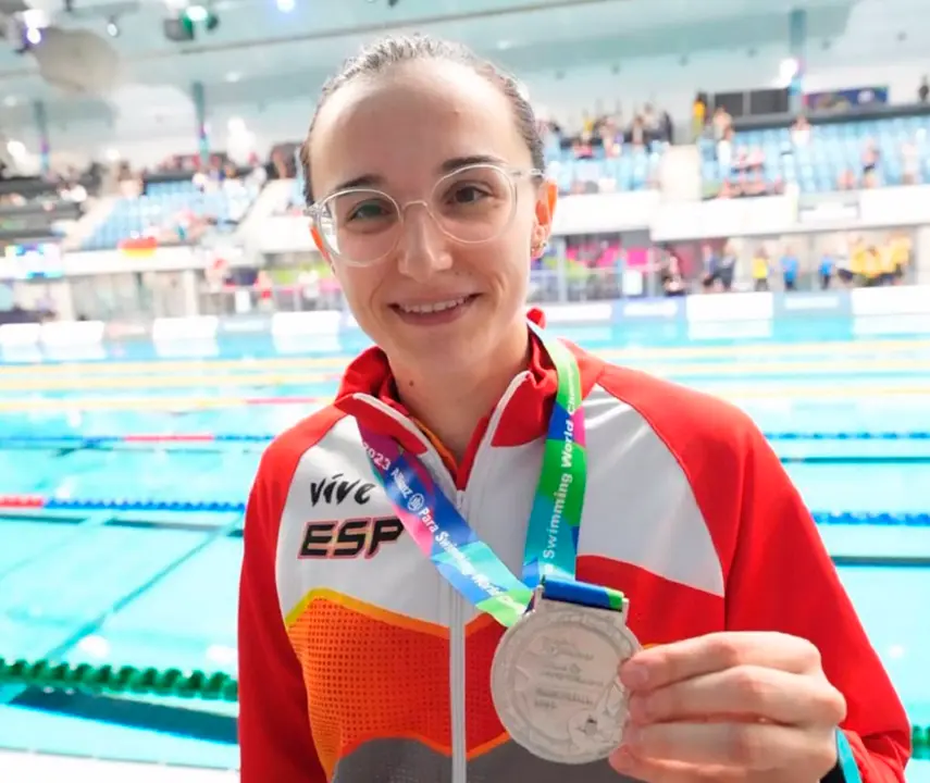 Mar&iacute;a Delgado ense&ntilde;a una medalla de plata tras una competici&oacute;n
ONCE