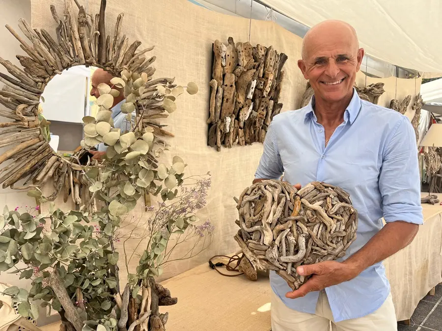 El creador de esta firma est&aacute; reci&eacute;n jubilado y ha decido combinar su pasi&oacute;n por la artesan&iacute;a con la recuperaci&oacute;n del medio ambiente / HA