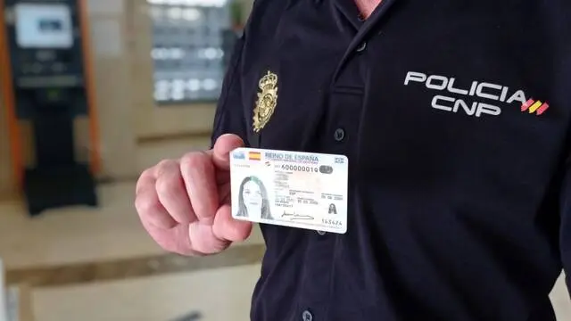 Hay muchas ocasiones en las que no es necesario compartir el DNI y compromete la seguridad de nuestra identidad