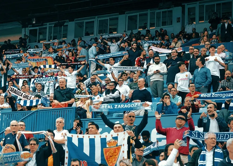 Afici&oacute;n del Real Zaragoza en La Romareda / Real Zaragoza