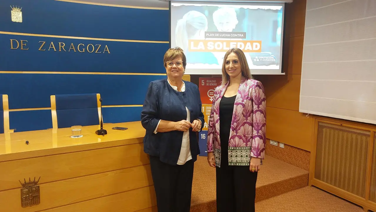 La diputada delegada de Bienestar Social y Desarrollo de la DPZ, Mercedes Tr&eacute;bol, y la jefa de servicio, Ariadna Mu&ntilde;oz. / E.P.