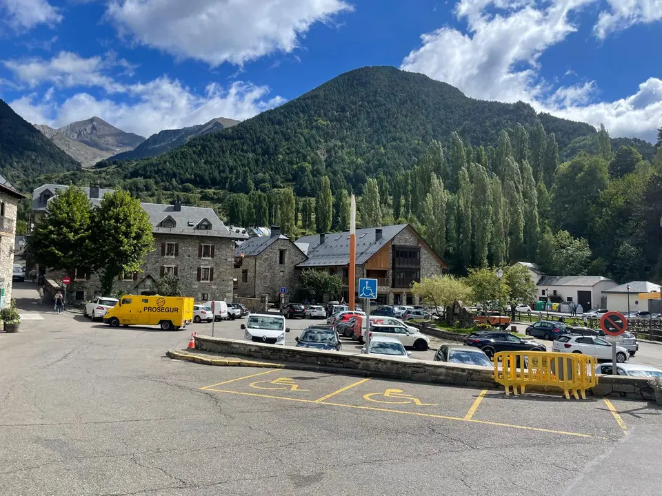El p&aacute;rking iba a ser construido debajo de la plaza de Sallent de G&aacute;llego