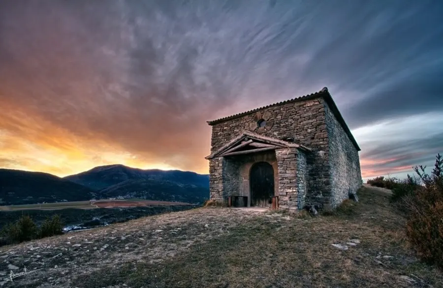 Esta ermita del siglo XI atrae a visitantes de toda Espa&ntilde;a / Aram&oacute;n