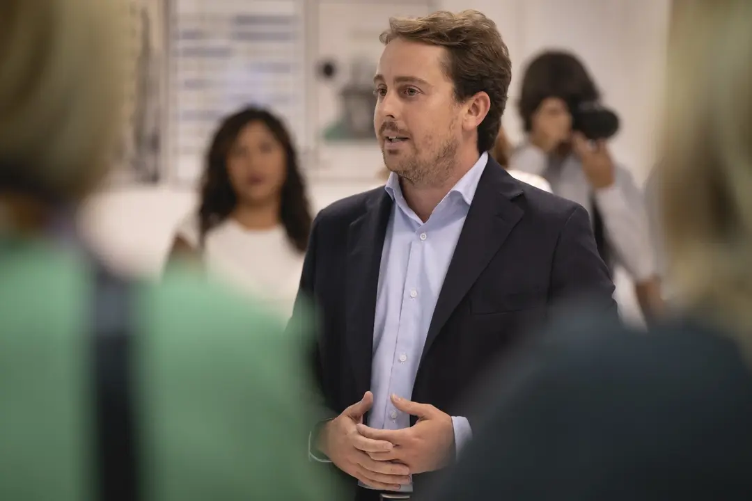 &Aacute;lvaro Sierra, socio fundador y director de HOY ARAG&Oacute;N en la inauguraci&oacute;n de su nueva sede.