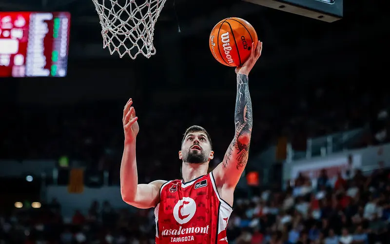 Santi Yusta, capit&aacute;n de Casademont / CASADEMONT ZARAGOZA