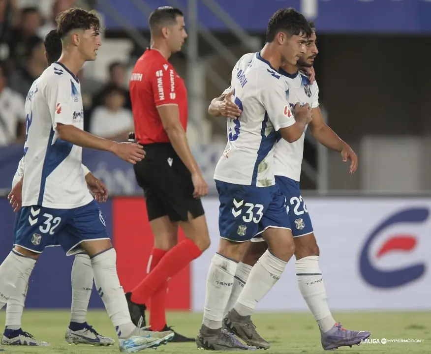 Lax Franco y los jugadores del Tenerife / LFP