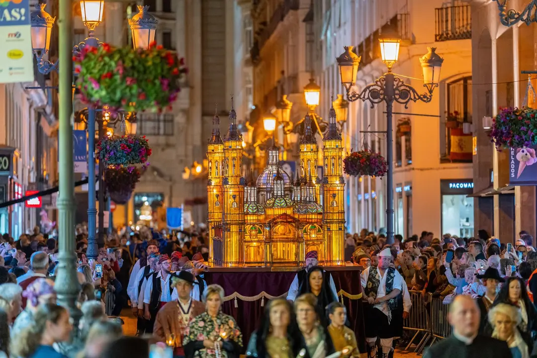 Rosario de Cristal 2024 / &Aacute;lvaro Calvo