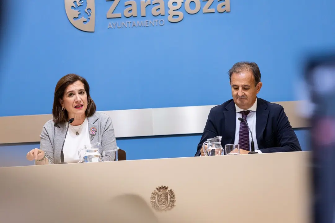 Sara Fern&aacute;ndez y &Aacute;ngel Lor&eacute;n.
