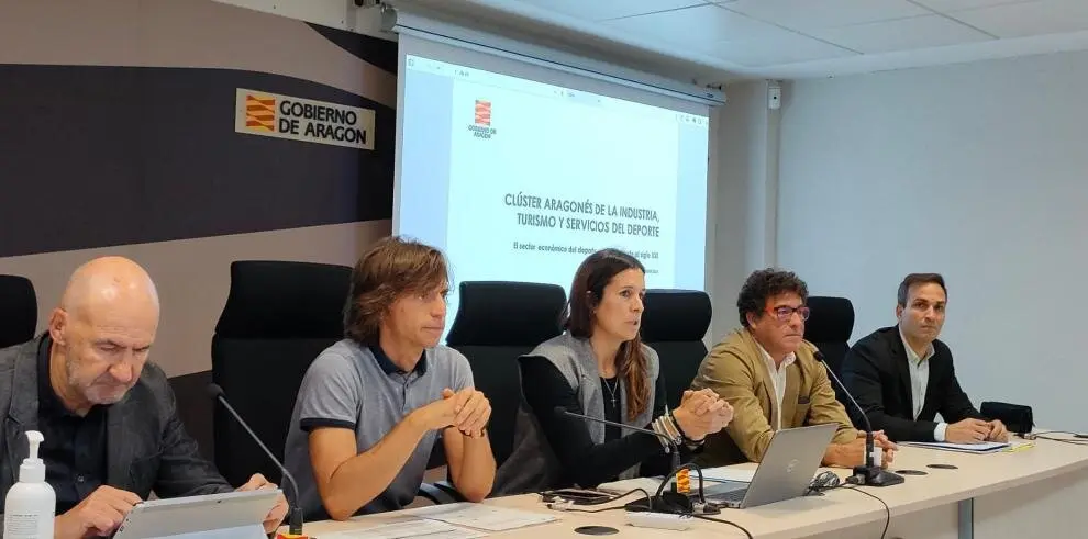 Reuni&oacute;n con el sector sobre la creaci&oacute;n del Cl&uacute;ster Aragon&eacute;s del Deporte / DGA